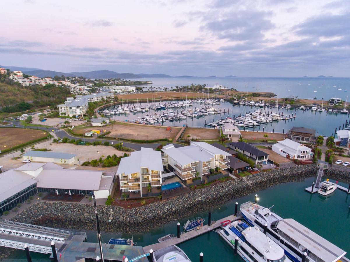 Hotel Harbour Cove à Airlie Beach Extérieur photo