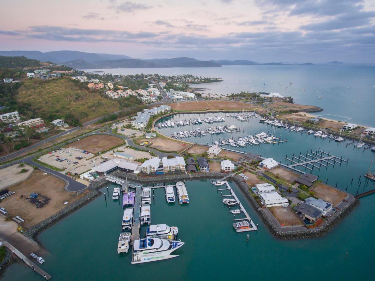 Hotel Harbour Cove à Airlie Beach Extérieur photo